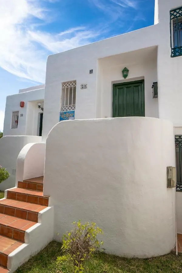 네르하 Urb. Paraiso Blanco 빌라 펜션